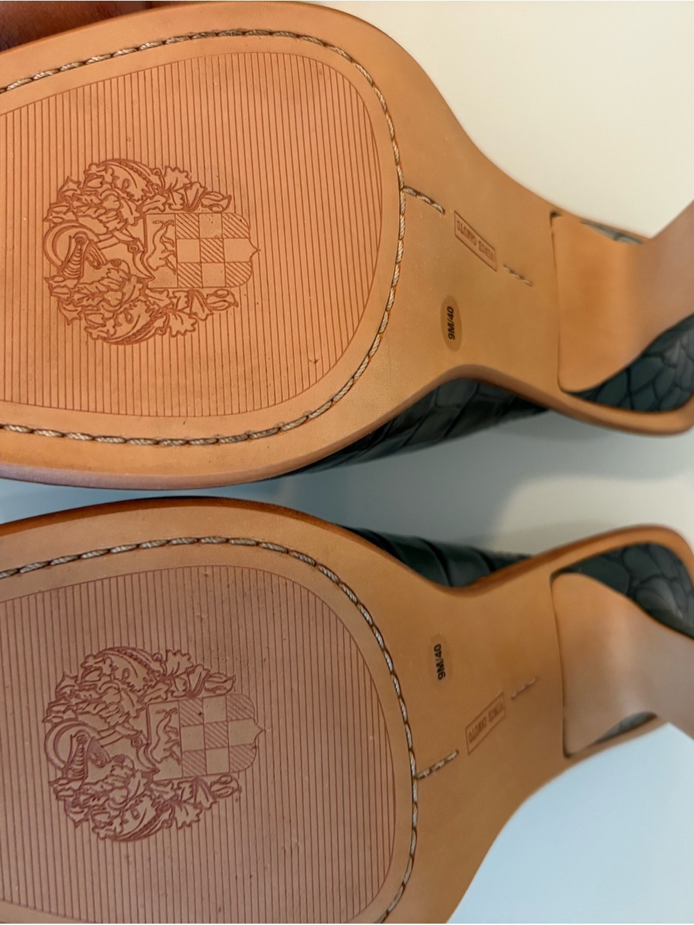 Vince Camuto Green Croc Embossed Leather Heeled Mules | Size 9 / 40 - Picture 6 of 7